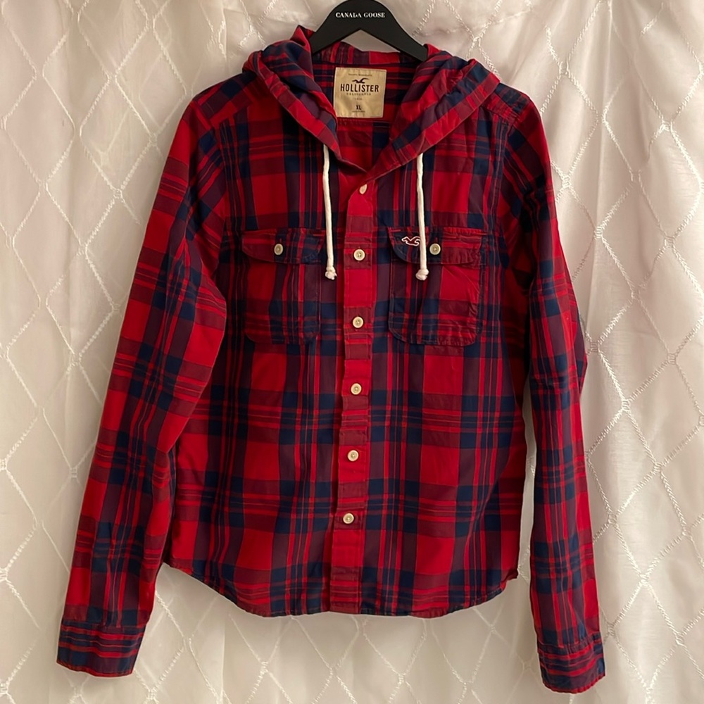 Hollister Men’s Hooded Button Shirt Size XL
